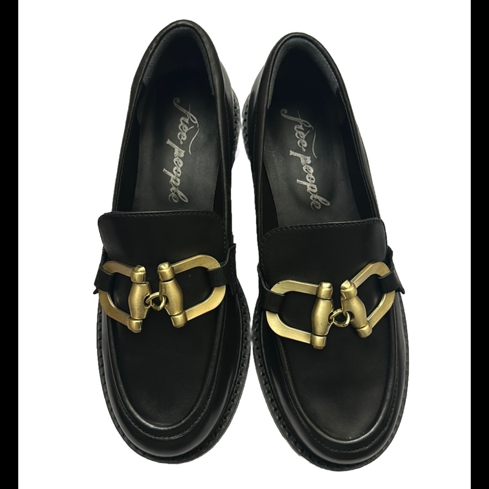 Free people Charley chain loafer black size 6 Msrp $150